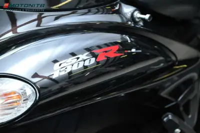 
Suzuki GSX1300RA Hayabusa salon PL 2016/2017 VAT23 gwarancja. Motonita full								