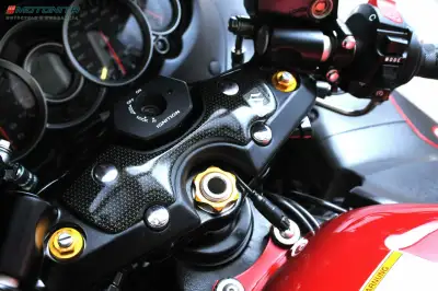 
Suzuki GSX1300RA Hayabusa salon PL 2014, NOWA,   gwarancja. Motonita full								