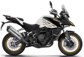 
QJ Motor SRT 900SX full								