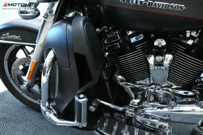 
Harley-Davidson FLHTKL Electra Ultra Limited, salon PL, Motonita full								