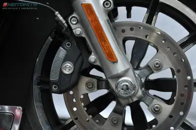 
Harley-Davidson FLHTKL Electra Ultra Limited, salon PL, Motonita full								