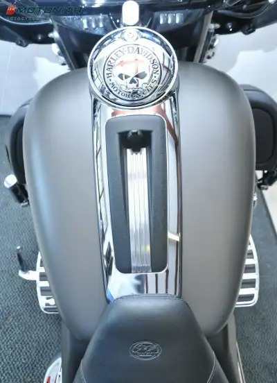 
Harley-Davidson FLHTKL Electra Ultra Limited, salon PL, Motonita full								