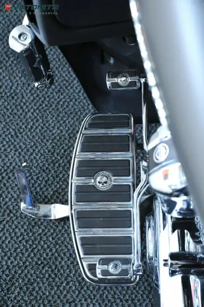 
Harley-Davidson FLHTKL Electra Ultra Limited, salon PL, Motonita full								